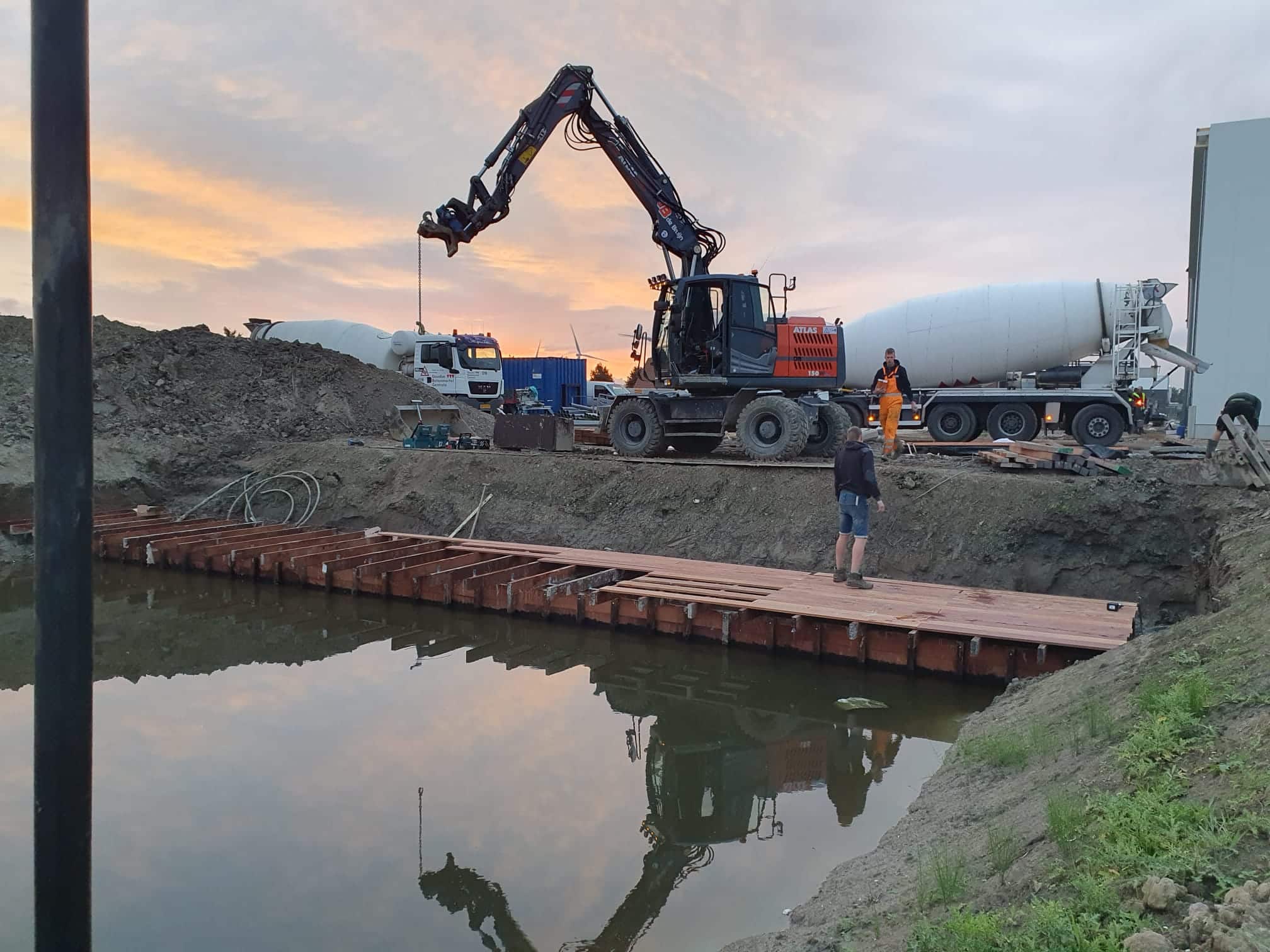 Van ontwerp tot oplevering: nieuw buitenterrein voor Van der Spek
